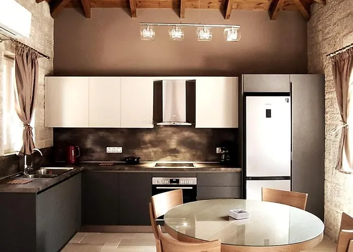 *oneiro*/5 Min From Town And Sea/mountain View Frínion